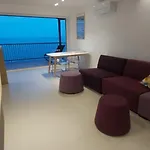 Apartment Jacuzzi & Sauna ! *