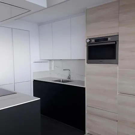 Jacuzzi & Sauna ! Apartment