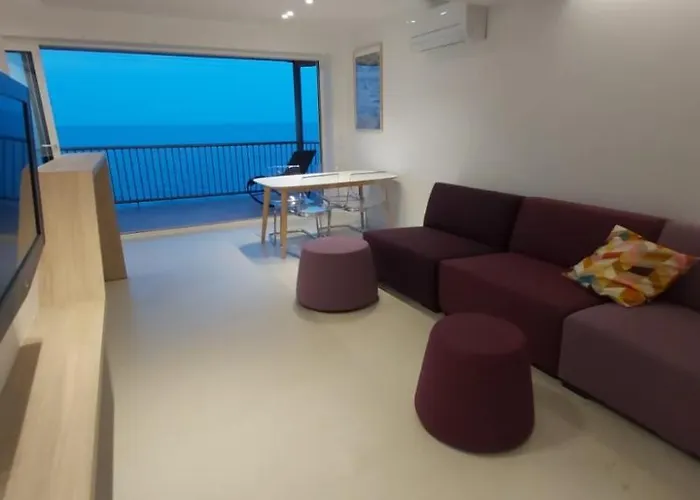 Appartement Jacuzzi & Sauna ! *